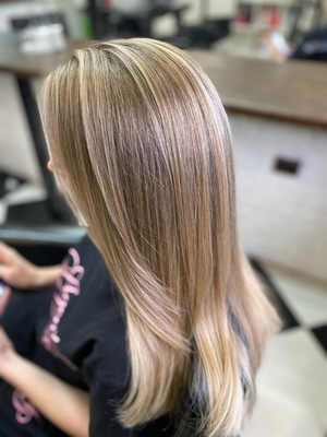 Меняйте образ выгодно в студии «Колорист» со скидкой 30%