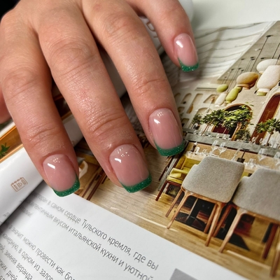 Весеннее обновление: маникюр и педикюр со скидкой до 57%