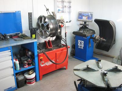 Качественно и быстро! Шиномонтаж на Оборонной 12 со скидкой до 26%!